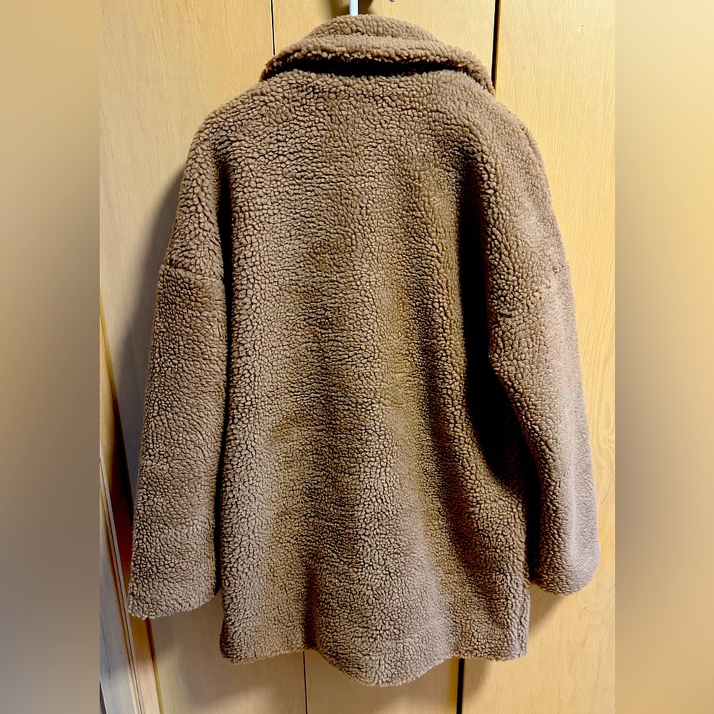 Pretty Little Thing Teddy/Faux Fur Drop Arm Peacoat - NWT - Picture 2 of 6
